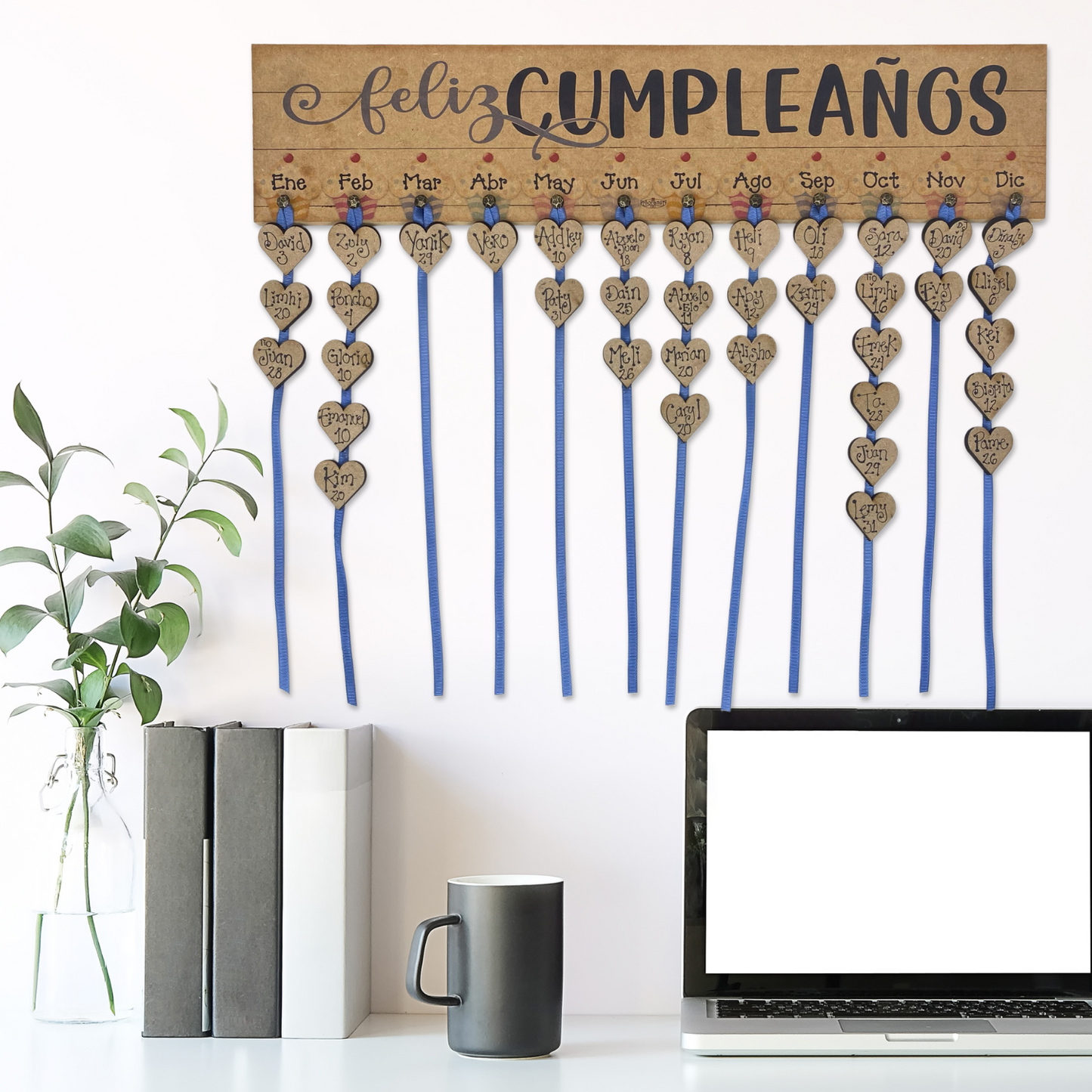 Calendario de Cumpleaños Personalizado en Madera